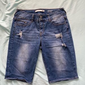 Distressed bermuda jeans shorts